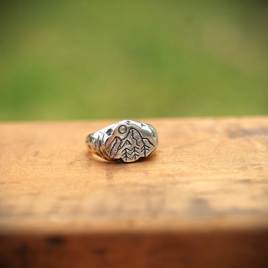 Mountain Landscape Signet Ring