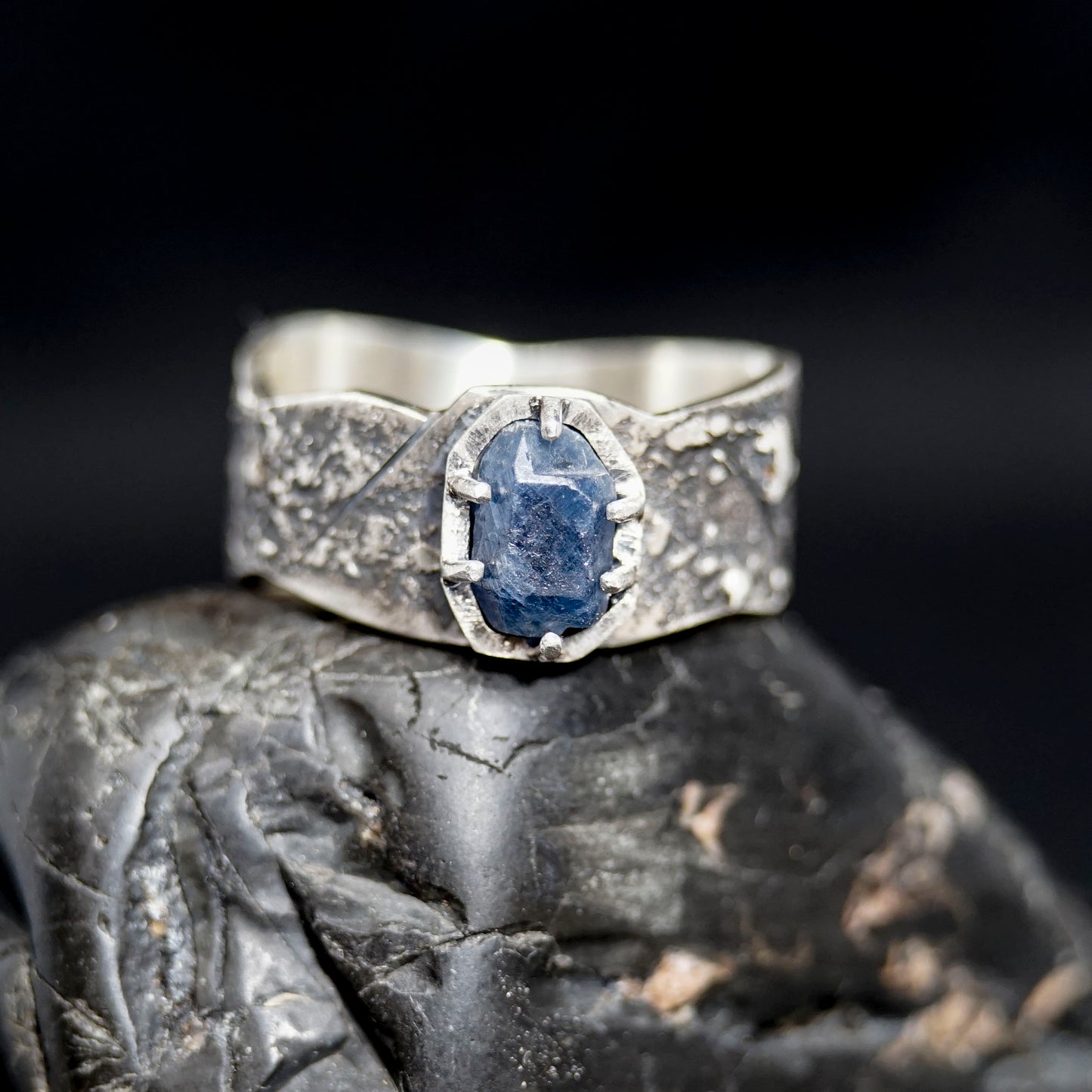 Raw Sapphire, 925 Sterling Silver, Earth Band Ring
