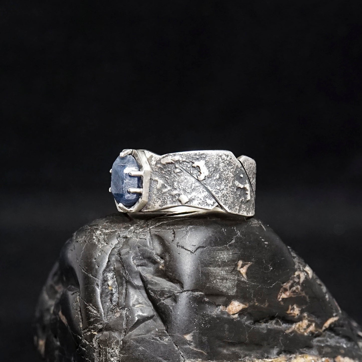 Raw Sapphire, 925 Sterling Silver, Earth Band Ring